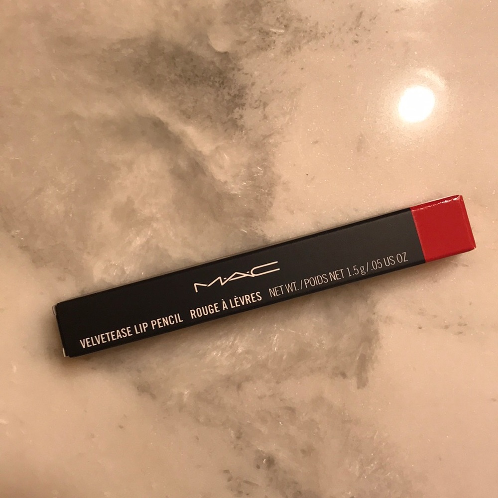 MAC Velvetease Lipstick